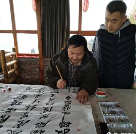 QQ截图20171220120559.jpg